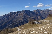 09 Salendo in auto a Lavaggio di Dossena panorama verso  Cancervo e Venturosa